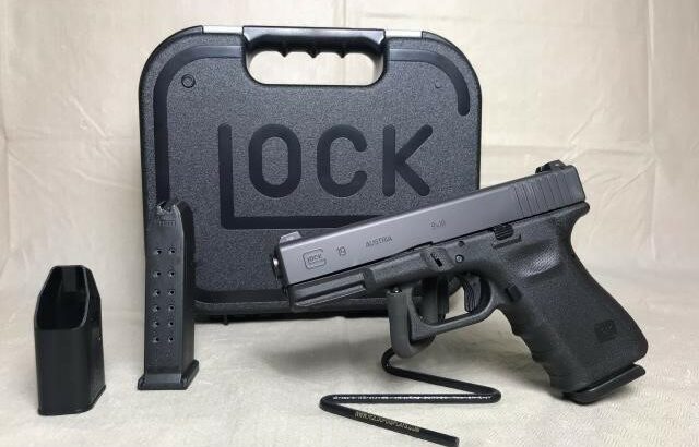 GLOCK 19 9mm RTF2 with Factory Night Sights *New in Box Unfi - Gunify